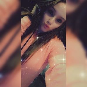 Meet your Posher, Danielle